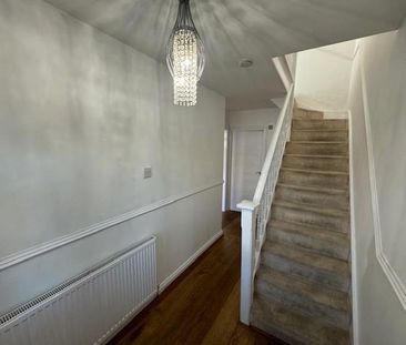 3 bedroom terraced house to rent - Photo 2
