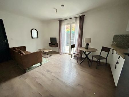 Location Studio 1 pièces 44 m2 à Saint-Quentin - Photo 3