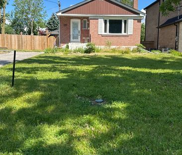 For Lease - 127 Harding Boulevard, Richmond Hill, Ontario - Photo 2