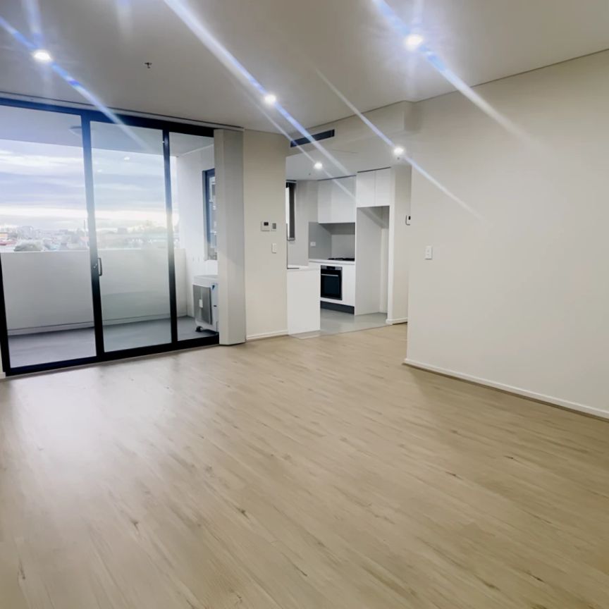 2 bed 2 bath-605 - Photo 1