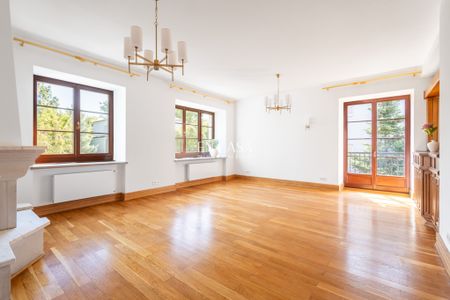 Dwupoziomowy apartament w sercu Saskiej Kępy - Photo 2