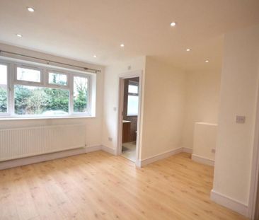 Abbey Close, , Pinner, HA5 2AW - Photo 6