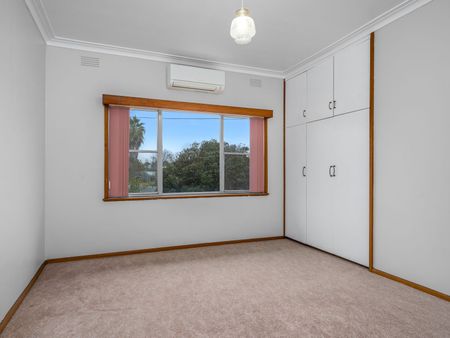 Spacious 3-Bedroom Home in Convenient Lavington Location - Photo 4