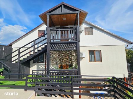 Pensiune spectaculoasă de închiriat în Mamaia Sat – 19 camere - Fotografie 4