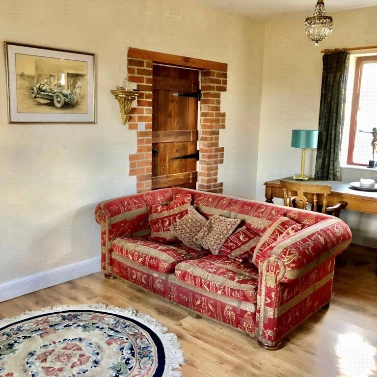 2 bedroom semi-detached house to rent - Photo 1