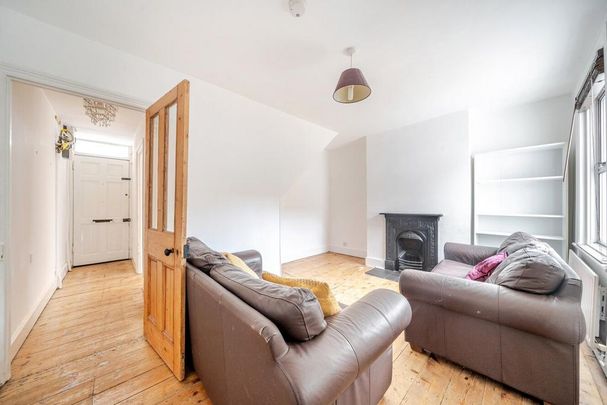 2 bedroom terraced house to rent - Photo 1