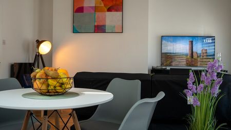 South Street - Photo 3