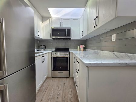 For Lease - 658 Dundas Street Unit# 2B, Toronto, Ontario - Photo 4