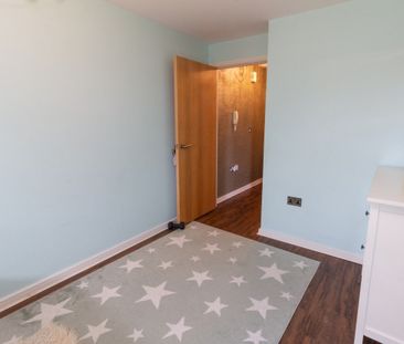 2 Bed Flat, Bush House, SE18 - Photo 6