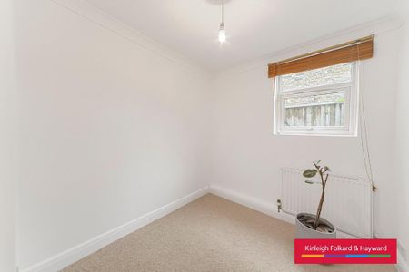 3 bedroom terraced house to rent - Photo 5