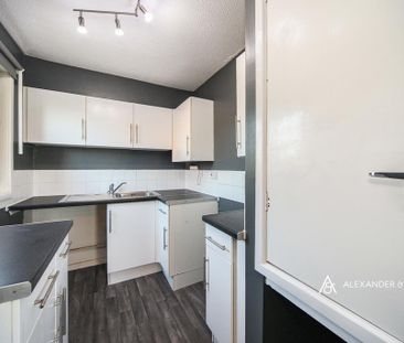 Studio to rent - Photo 6