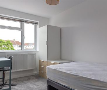 6 bedroom semi-detached house to rent - Photo 1