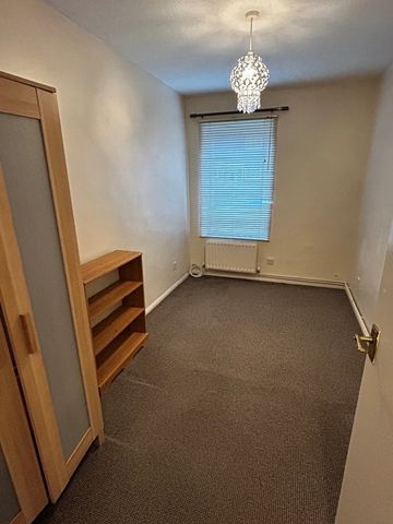 Hawthorn Court, SM1 - Photo 2