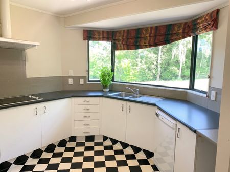Fitzherbert - 3 Bedrooms - Photo 5
