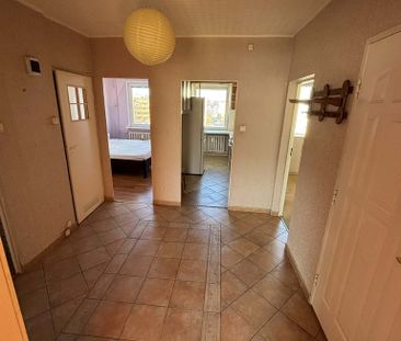 Trzypokojowe mieszkanie w Policach - Photo 2