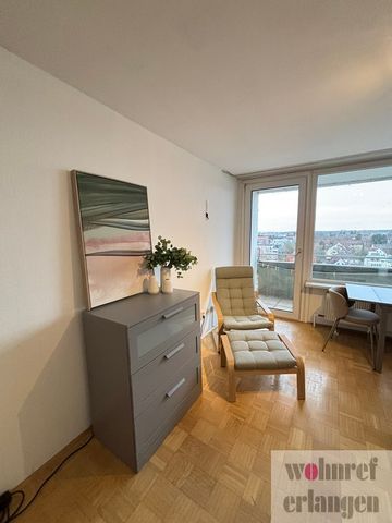 Möbliert - Schöne Wohnung mit Balkon in zentraler Lage - Photo 3