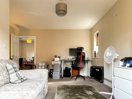 3 bedroom detached house to rent - Photo 2