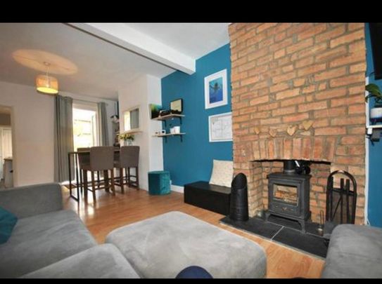 3 bedroom terraced house to rent - Photo 1