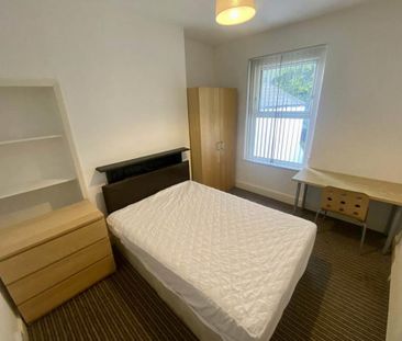 4 bedroom house to rent - Photo 4