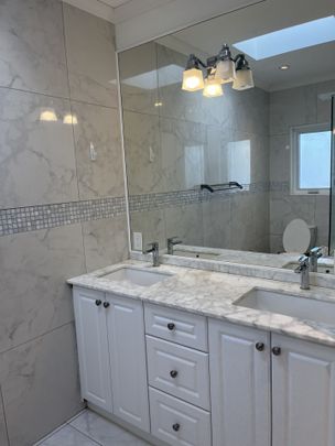 For Lease - 1166 McBride Avenue Unit# Upper, Mississauga, Ontario - Photo 1