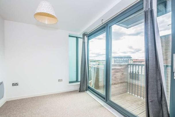 Providence Place, Maidenhead, SL6 - Photo 1