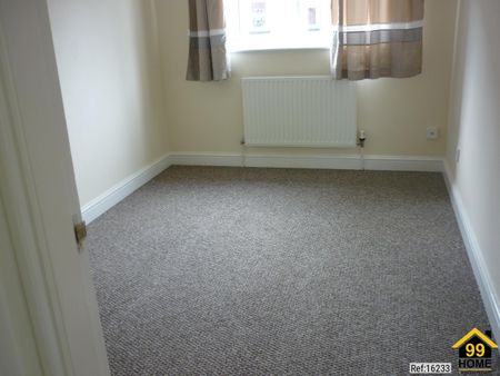 2 bed Semi-detached in Hill Vue Gardens , Newark, NG24 1PH - Photo 3