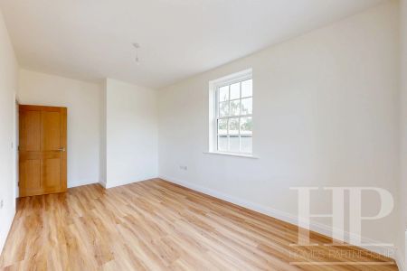 Balcombe, RH17 - Photo 4