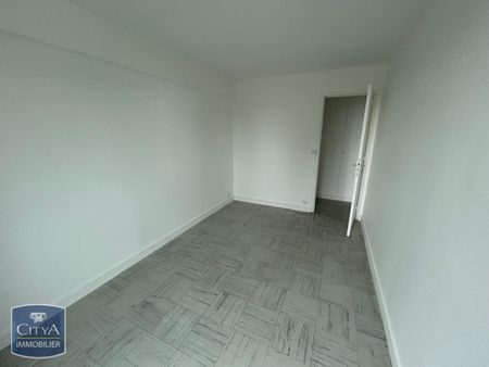 Location Appartement 3 pièces 58m² BEAUVAIS 60000 - Photo 3