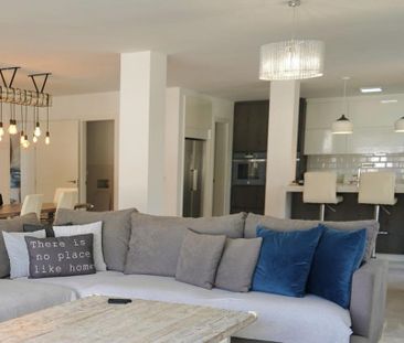 4 bedroom luxury Villa for rent in Nueva Andalucia, Spain - Photo 2