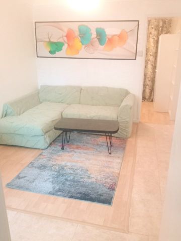 1 Bed Flat, London, NW9 - Photo 2