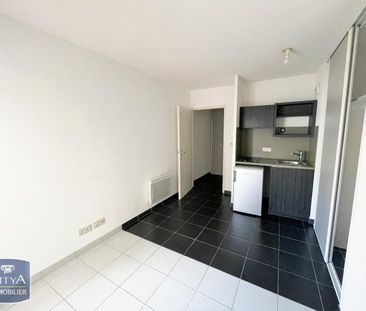Location Appartement 1 pièce 38m² AVIGNON 84000 - Photo 2