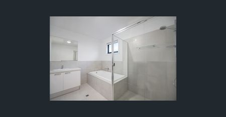 Modern Living in 3-Bedroom Home - Photo 4