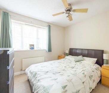 Terraced House to rent on - Photo 6