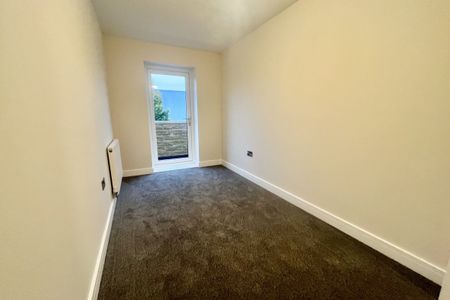 Sackville Street - Photo 2