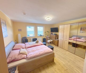 Sonnige 3-Zimmer-Wohnung mit Balkon und neuer Einbauküche! - Foto 1