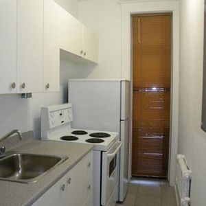 2 Bedroom - 3655 Ste-Famille, Montréal - Photo 3