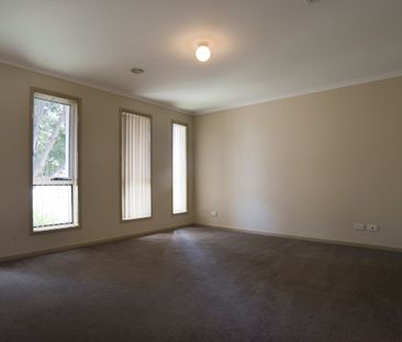 28 Ian Potter Crescent, Gungahlin ACT 2912 - House For Rent | Domain - Photo 2
