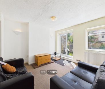 4 bedroom terraced house to rent - Photo 2