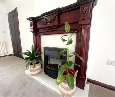 2 bedroom semi-detached house to rent - Photo 2