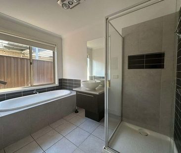 Where Comfort Dances with Style! - Photo 5