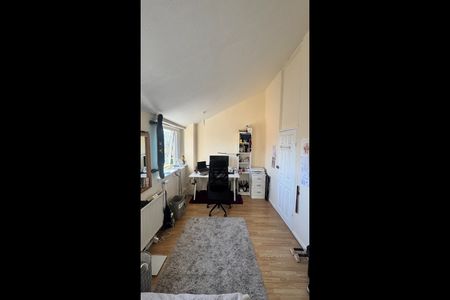 Room in a Shared Flat, Abbots Park, SW2 - Photo 3