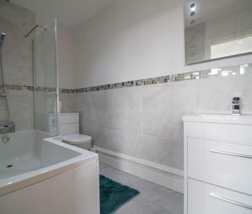 Flat 4 , 13 Wenlock Terrace - Photo 6