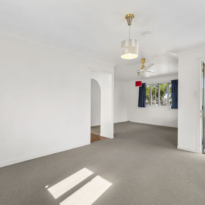 Elevated Living in a Quiet, Convenient Mitchelton Pocket - Photo 1