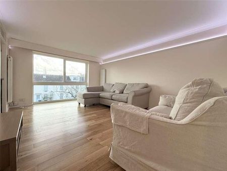 Alderman Close, Welham Green, North Mymms, Hatfield, AL9 - Photo 2