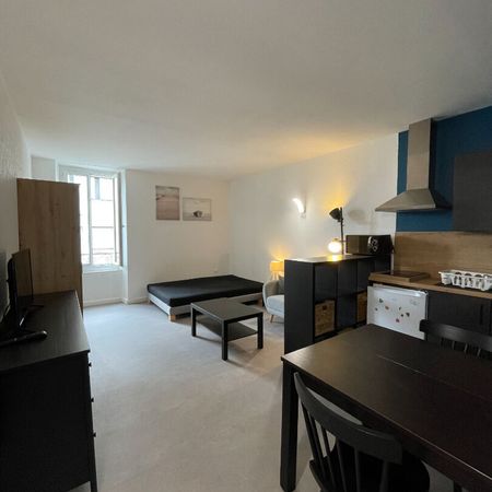 Location Appartement 1 pièce 28m² - Photo 4