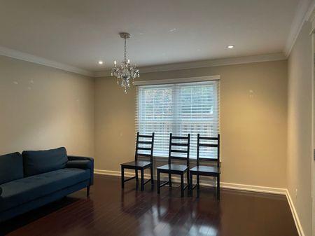 For Lease - 31 Junewood Crescent, Toronto, Ontario - Photo 4