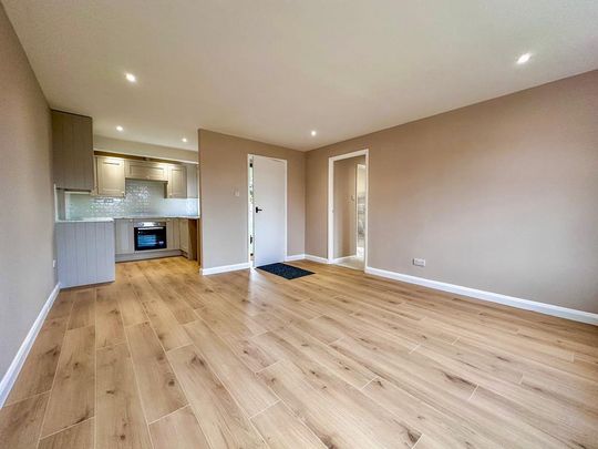 2 bedroom semi-detached bungalow to rent - Photo 1