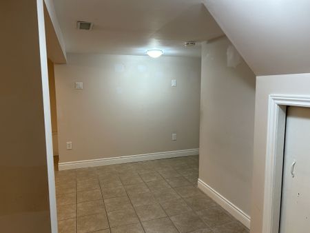 For Lease - 48 Burcher Road Unit# Bsmt, Ajax, Ontario - Photo 5