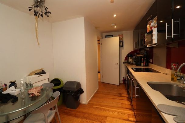 Room in a Shared Flat, Dovecote House, SE16 - Photo 1