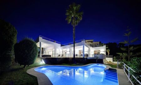 5 room luxury Villa for rent in San Pedro de Alcántara, Spain - Photo 2